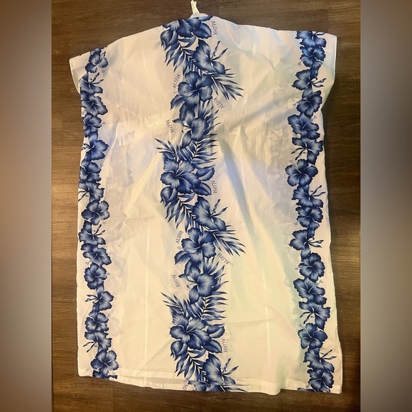 Royal Creations OSFM Vtg White Blue Hibiscus Lightweight Hawaiian Dress‎ A8 - Picture 2 of 6